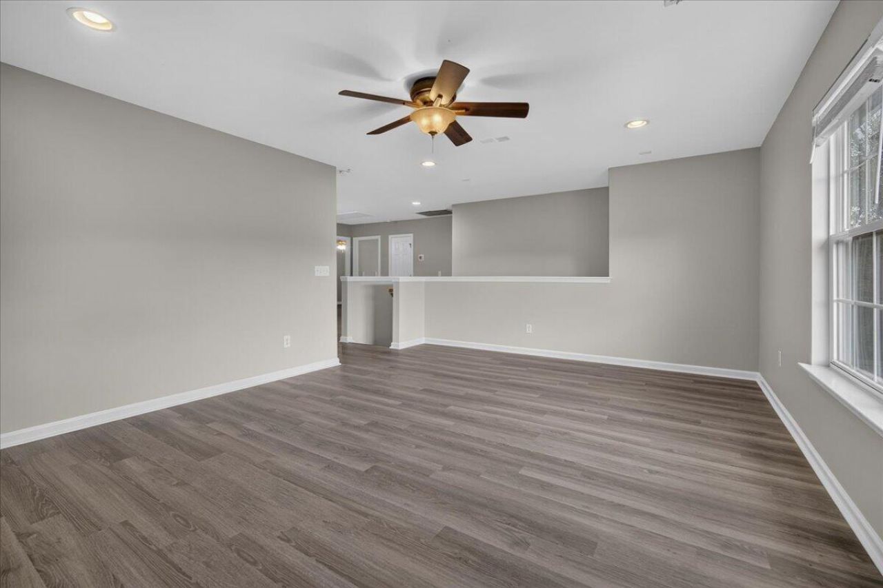 303 Sabal Palmetto Court Photo 20