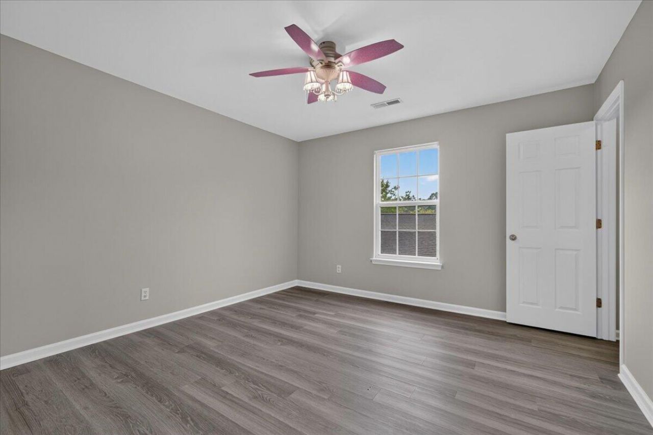 303 Sabal Palmetto Court Photo 23