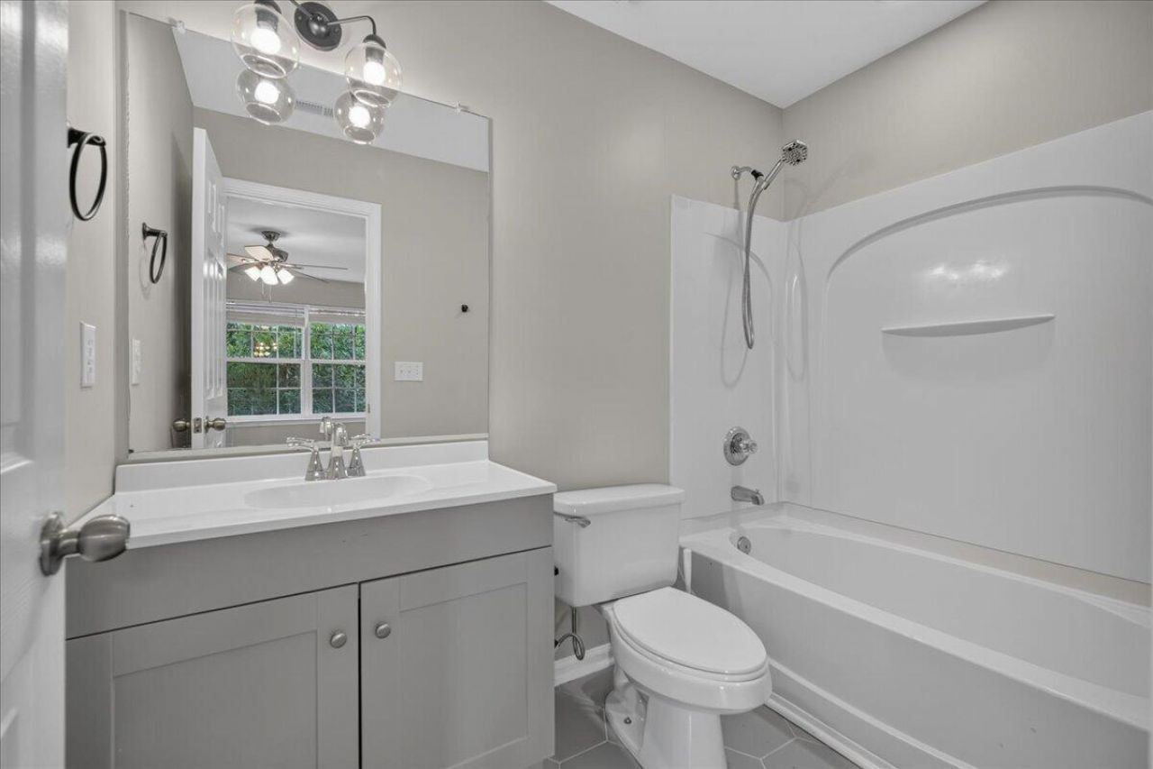 303 Sabal Palmetto Court Photo 34