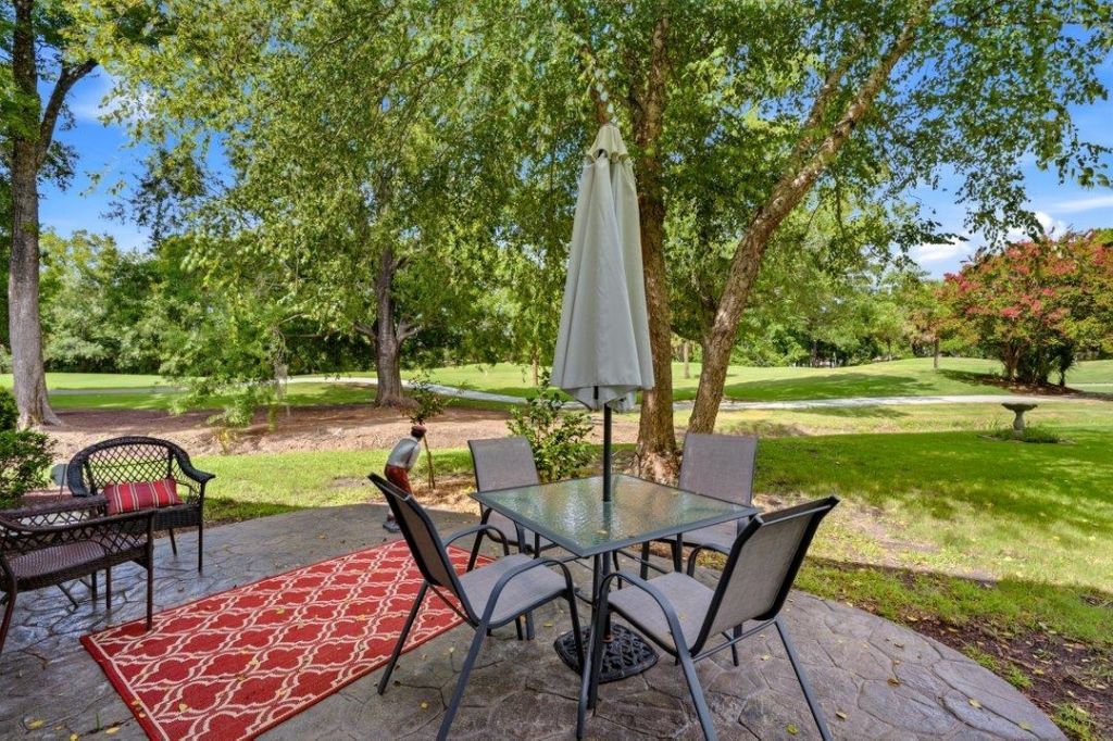 708 Caffery Ct. Photo 9
