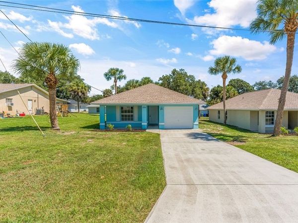 230 13th Street SW, Vero Beach, FL 32962