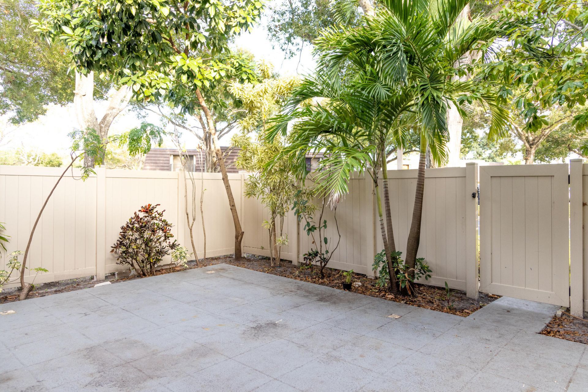 7406 74th Way, West Palm Beach, FL 33407 Photo