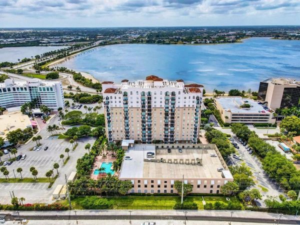 616 CLEARWATER PARK Road, Unit 602, West Palm Beach, FL 33401