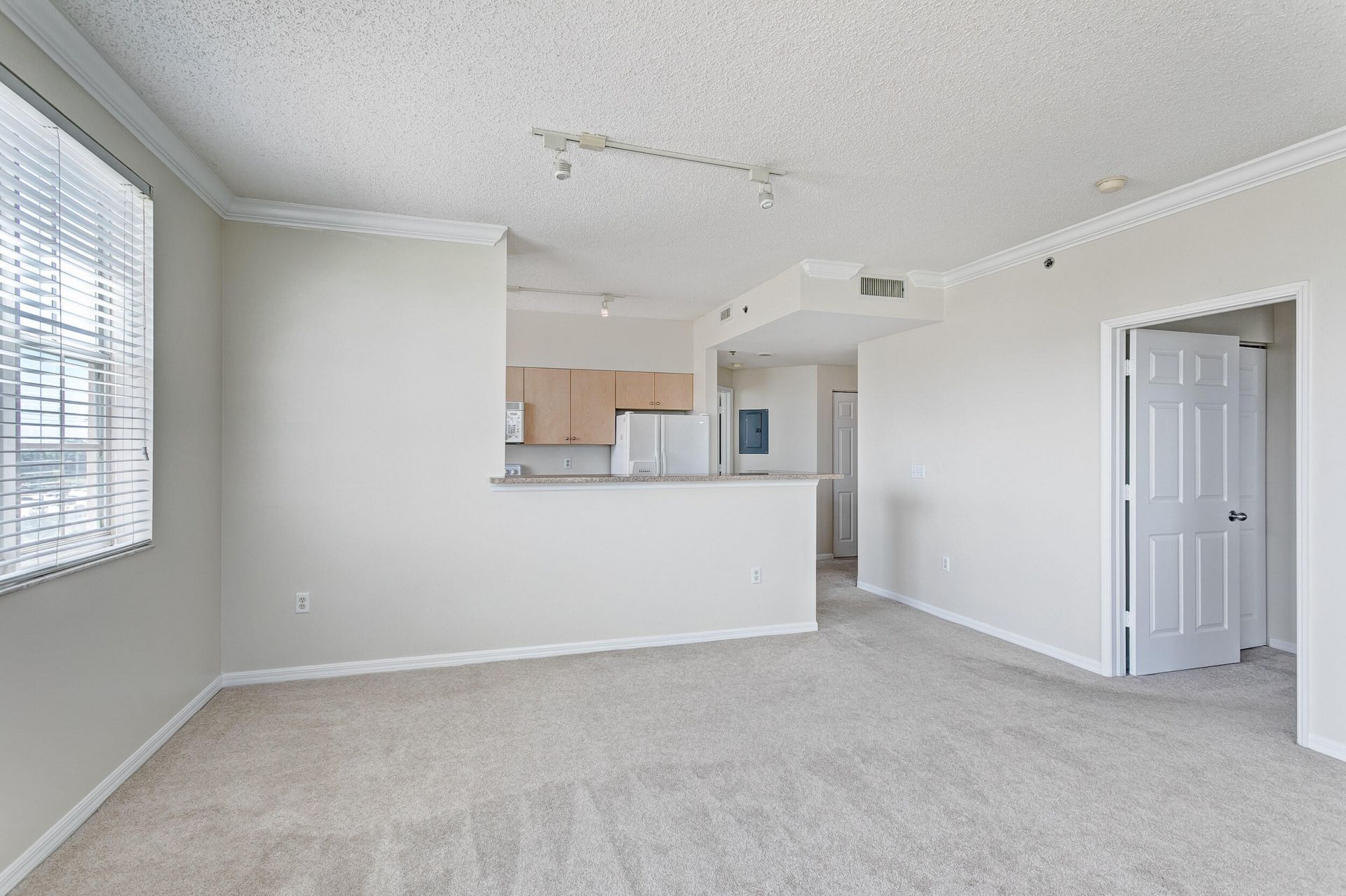 616 Clearwater Park Road, Unit 602, West Palm Beach, FL 33401 Photo