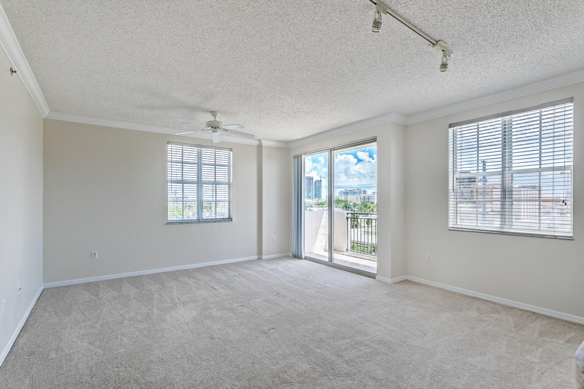 616 Clearwater Park Road, Unit 602, West Palm Beach, FL 33401 Photo