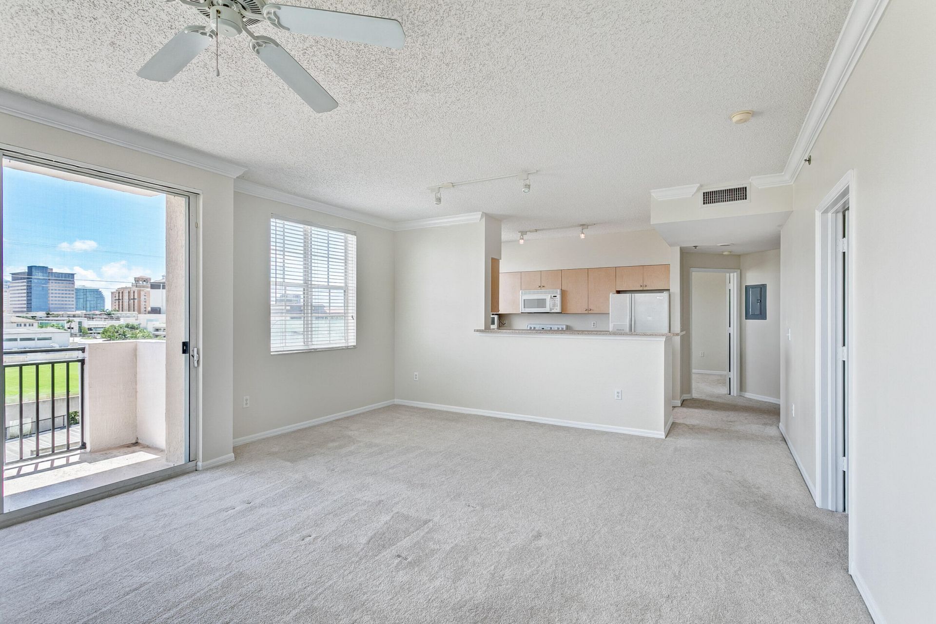 616 Clearwater Park Road, Unit 602, West Palm Beach, FL 33401 Photo