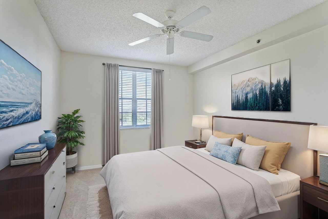 616 Clearwater Park Road, Unit 602, West Palm Beach, FL 33401 Photo