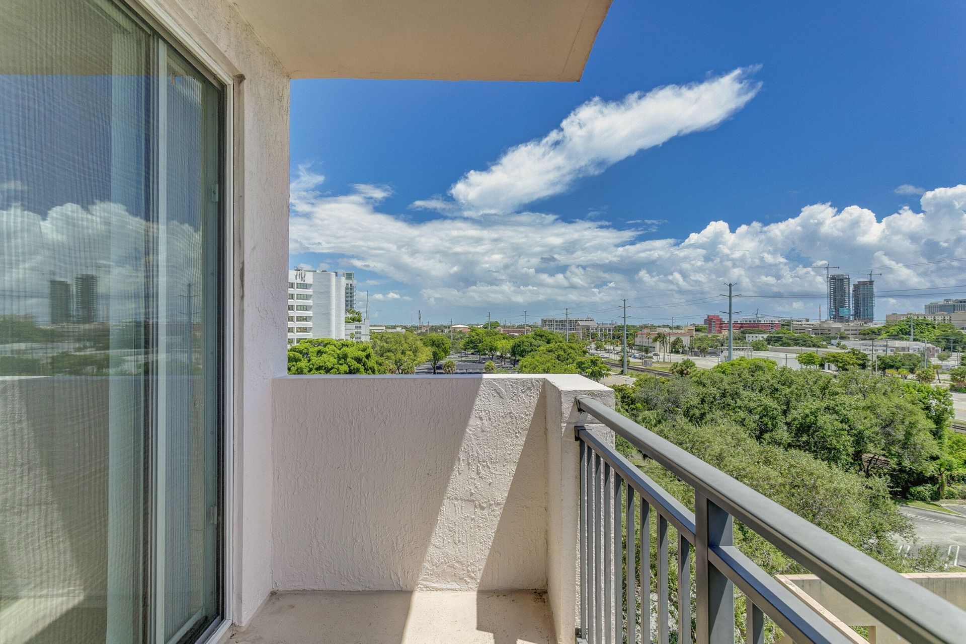 616 Clearwater Park Road, Unit 602, West Palm Beach, FL 33401 Photo