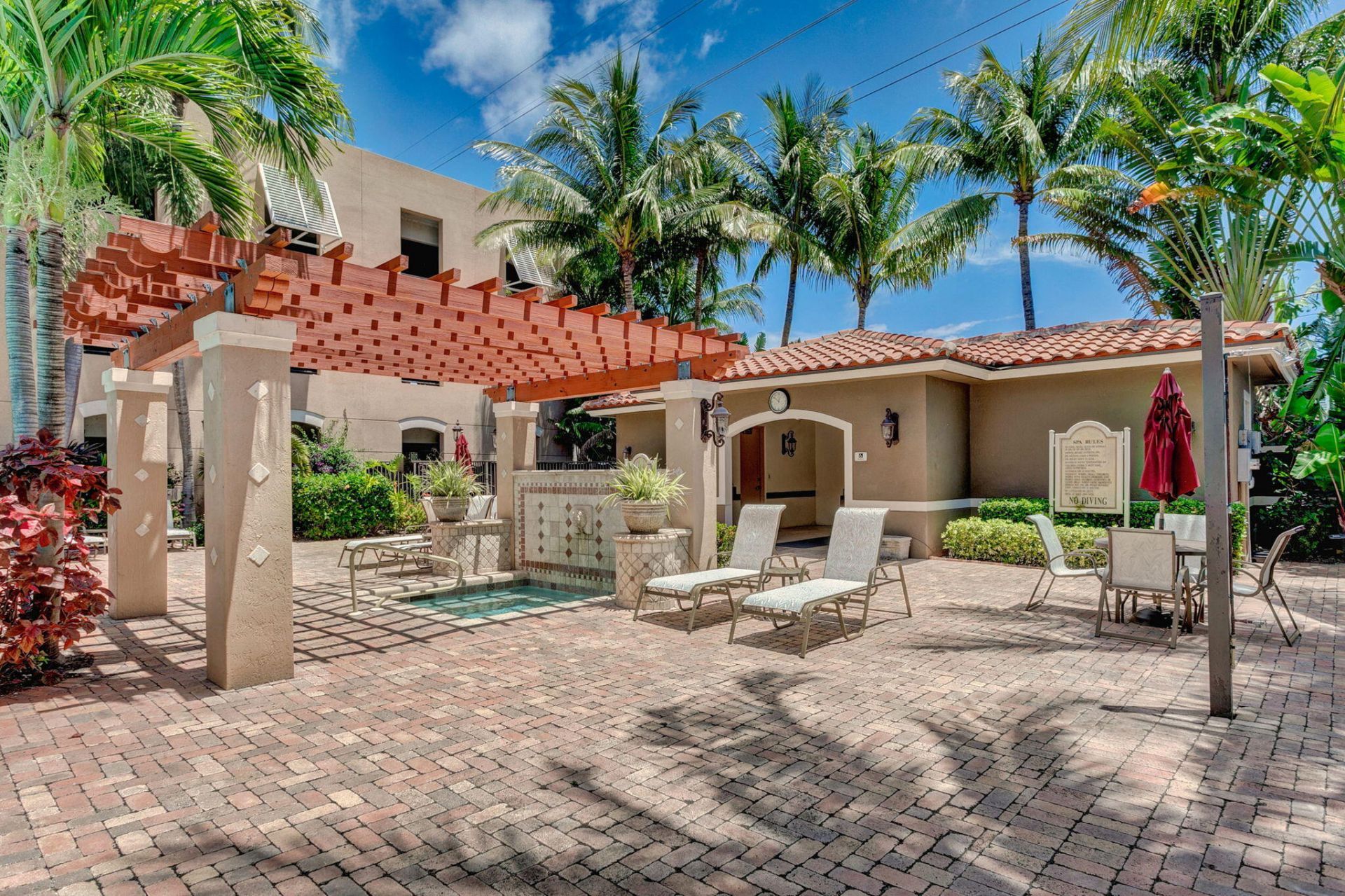 616 Clearwater Park Road, Unit 602, West Palm Beach, FL 33401 Photo
