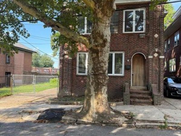 40 HOLLYWOOD, TRENTON, NJ 08609