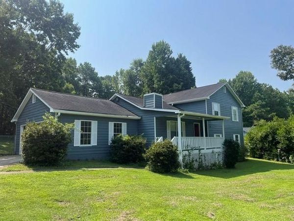 326 Honeysuckle Terrace , Auburn, GA 30011