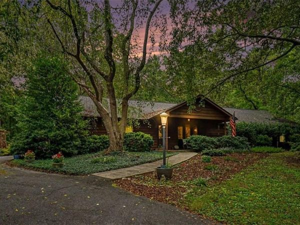 25 Woodall Rd Se, White, GA 30184