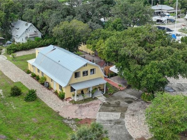 123 Riverbend DR , LABELLE, FL 33935