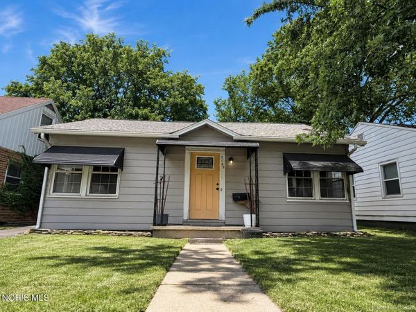 3168 Douglas Road, Toledo, OH 43606