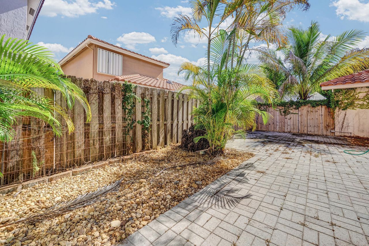 10820 Buttonwood Lake Drive, Boca Raton, FL 33498 Photo