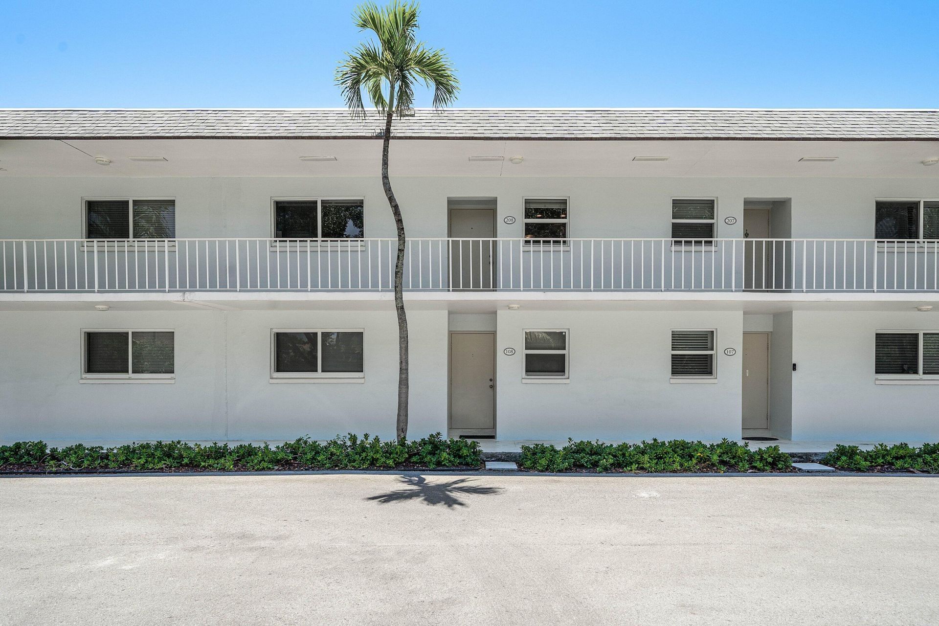 207 Tropic Isle Drive, Unit 208, Delray Beach, FL 33483 Photo