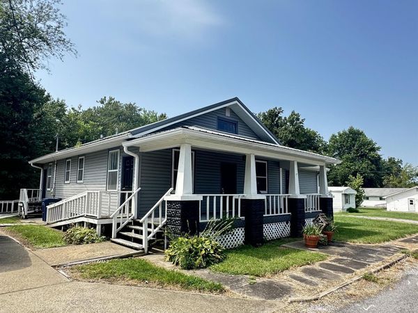 301 E 3RD Street, Johnston City, IL 62951