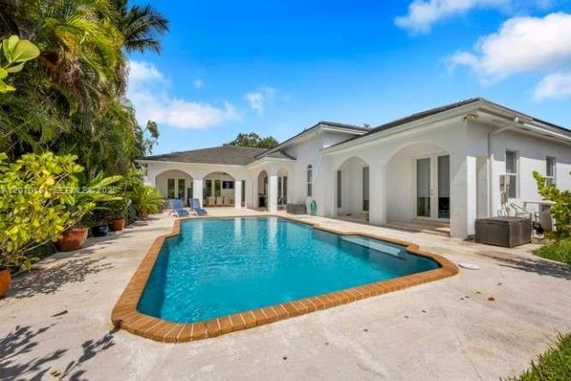 7840 SW 133rd Ter , Pinecrest, FL 33156 Photo
