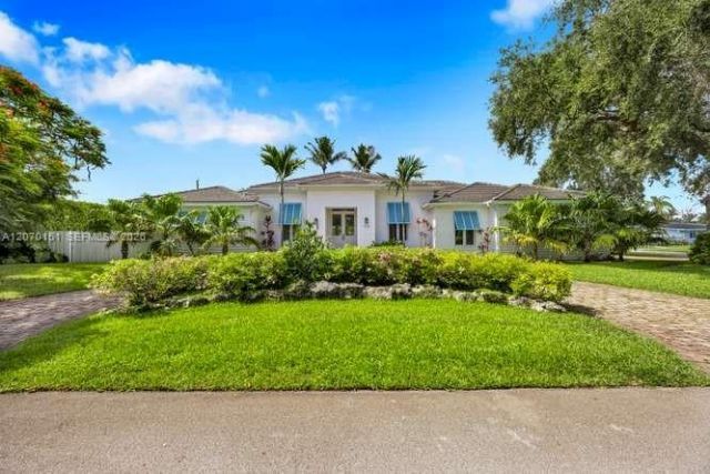 7840 SW 133rd Ter , Pinecrest, FL 33156 Photo