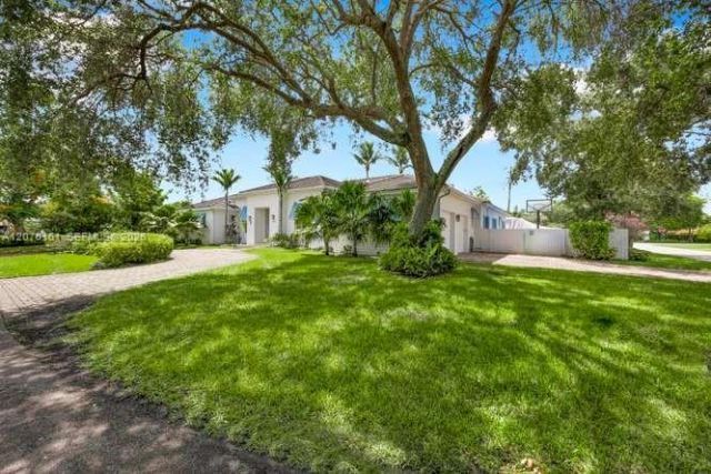 7840 SW 133rd Ter , Pinecrest, FL 33156 Photo