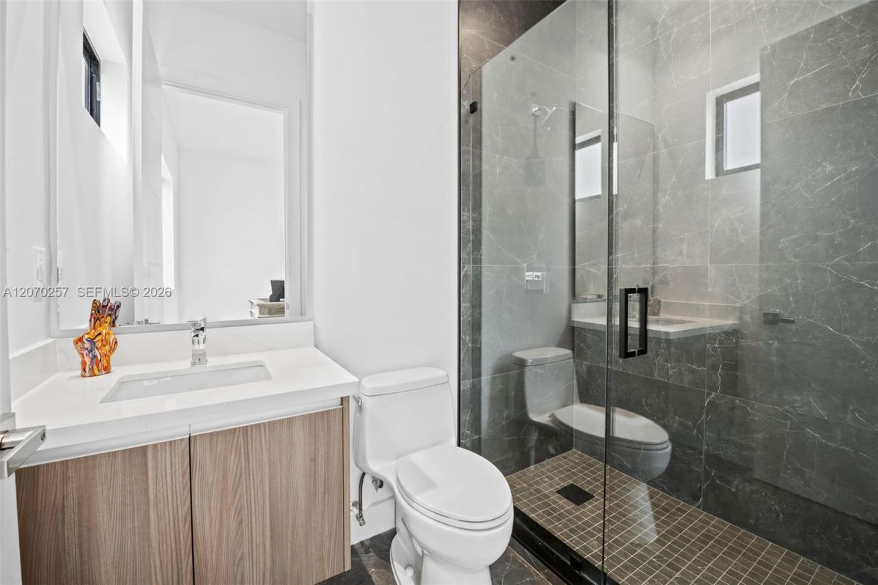 1519 SW 22nd Ter, Unit 1519, Miami, FL 33145 Photo