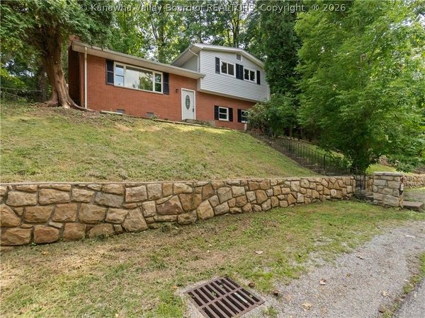 852 Beaumont Road, Charleston, WV 25314