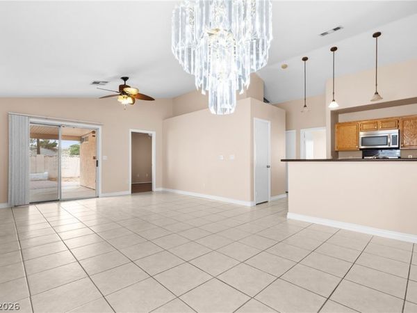 137 Winley Chase Avenue, North Las Vegas, NV 89032