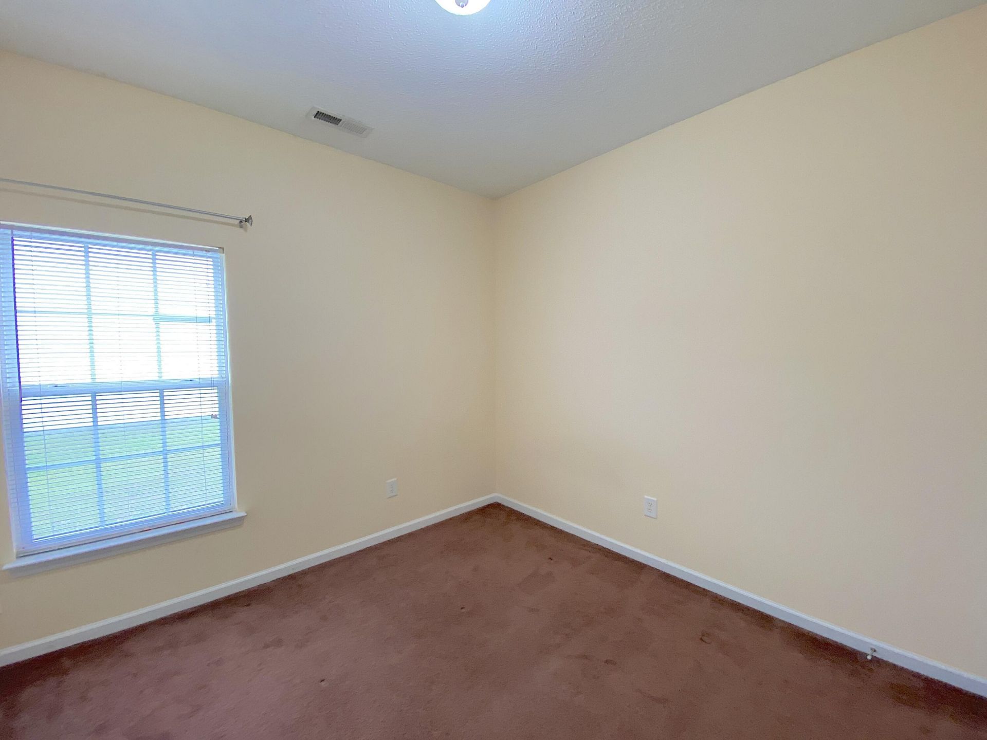 119 Speer Street Photo 10