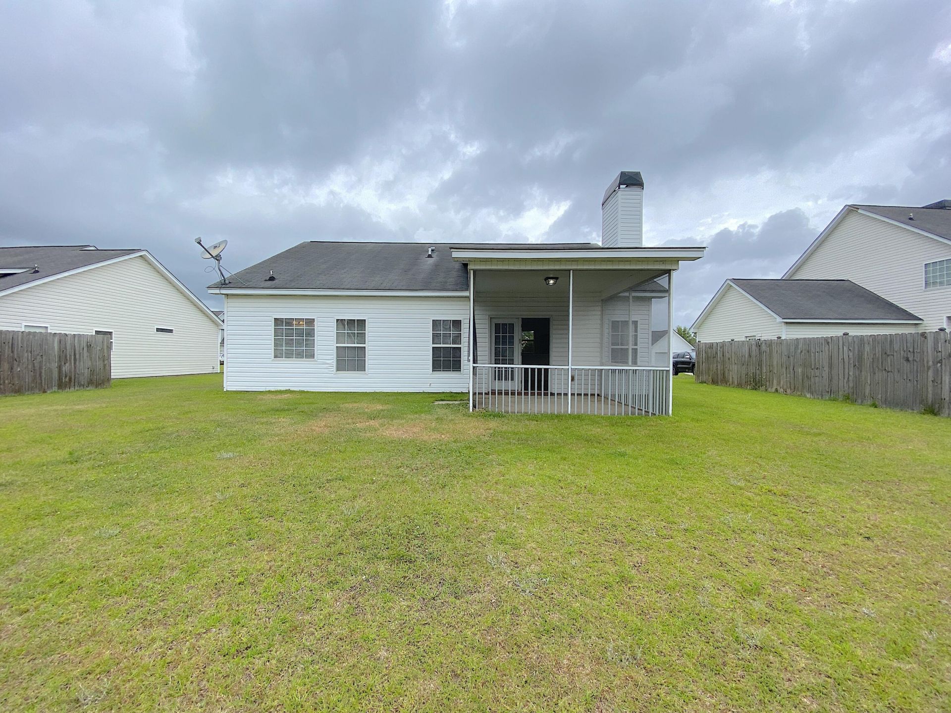 119 Speer Street Photo 16