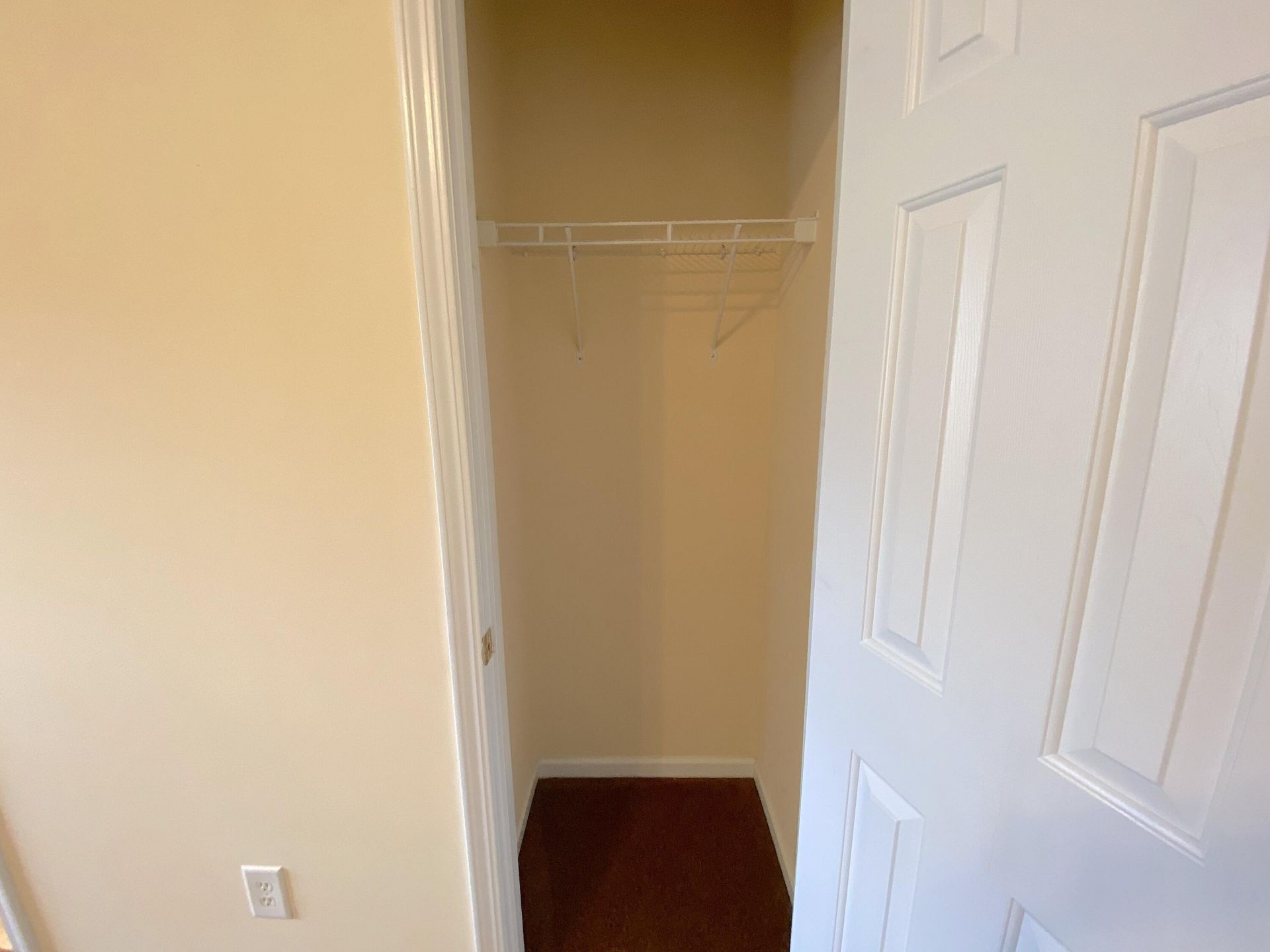 119 Speer Street Photo 6