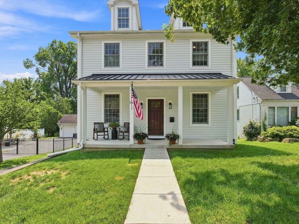 156 E OAKLAND AVENUE, DOYLESTOWN, PA 18901