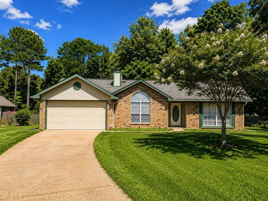 208 Boutte Circle, Blanchard, LA 71107 Main Photo