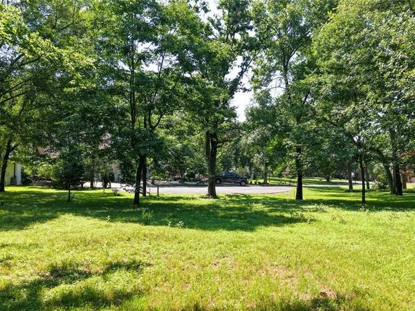 102 Enchanted Isles Circle , Mabank, TX 75156