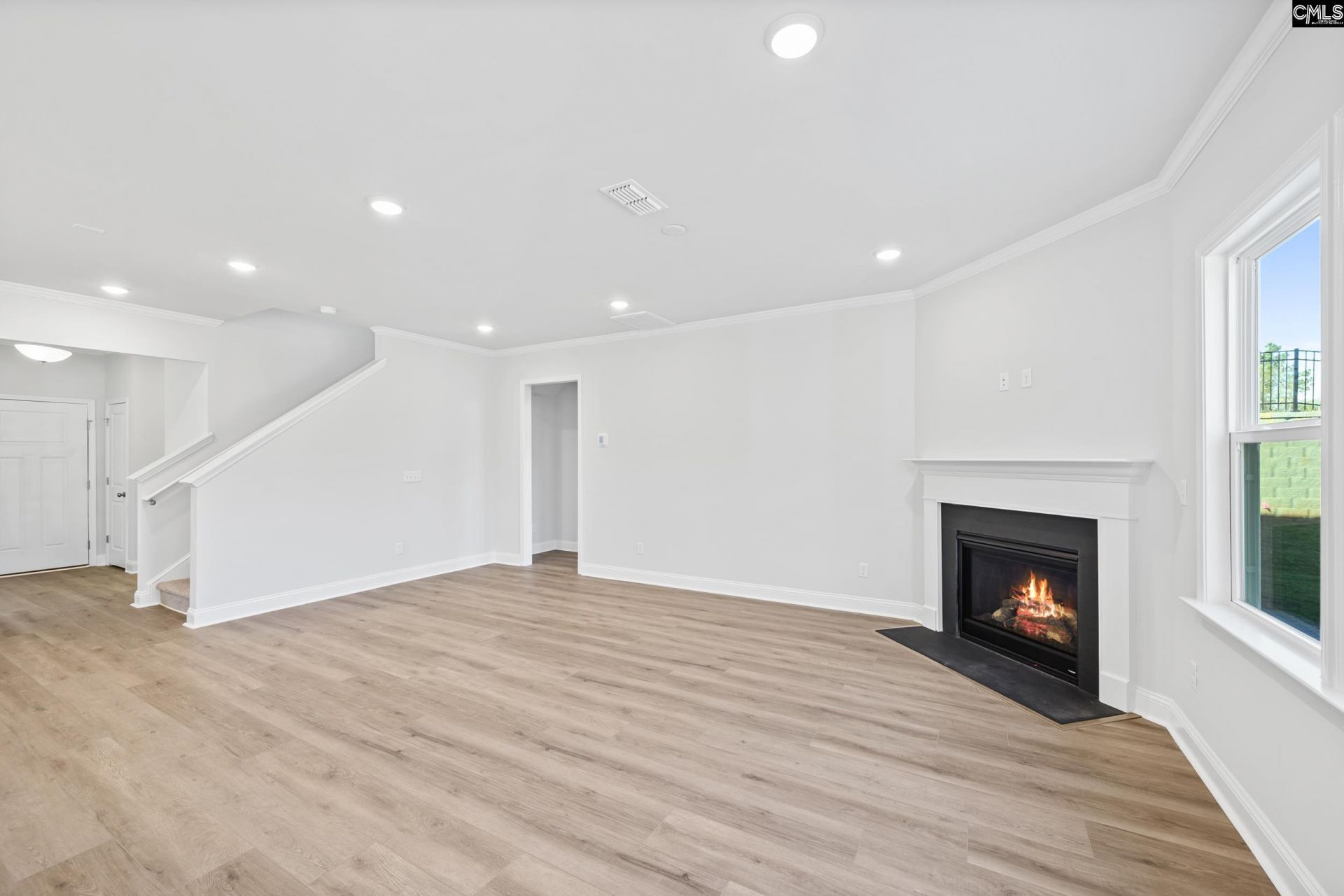 390 Mont Haven Place  Photo 14