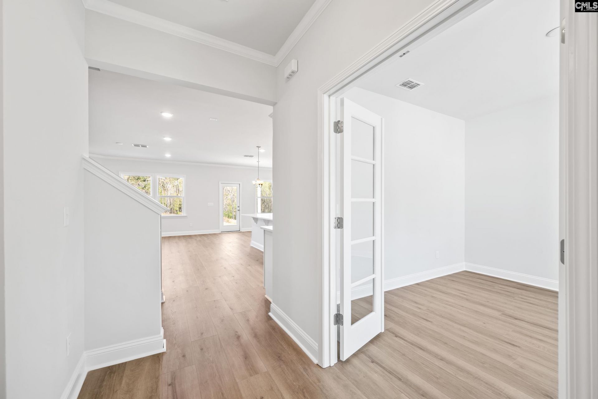 390 Mont Haven Place  Photo 9