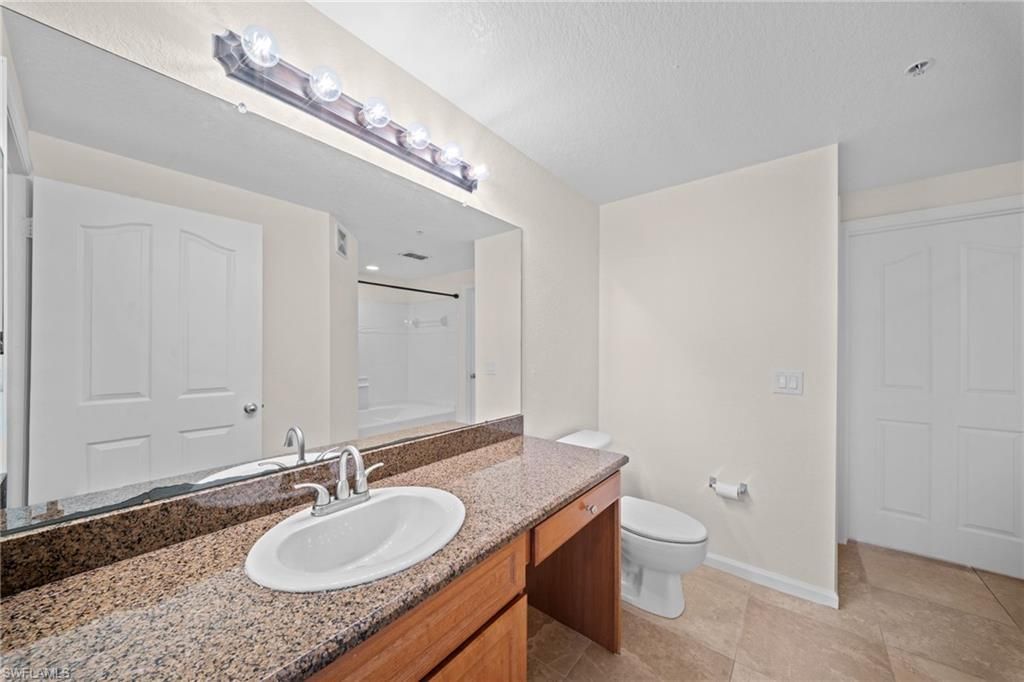 13000 Positano Cir, Unit 204, Naples, FL 34105 Photo