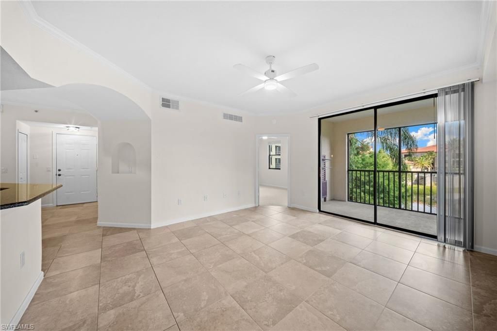 13000 Positano Cir, Unit 204, Naples, FL 34105 Photo