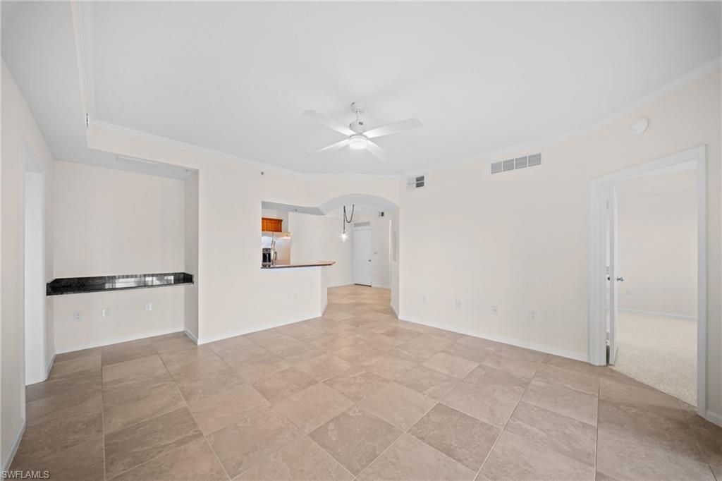 13000 Positano Cir, Unit 204, Naples, FL 34105 Photo
