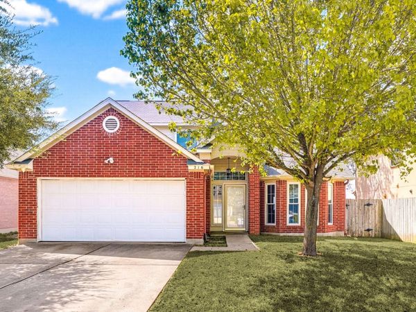 216 Sunshadow DR, Lockhart, TX 78644
