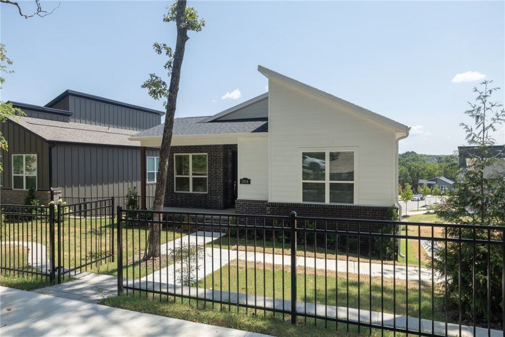 2934 N Old Wire Road , Fayetteville, AR 72703 Main Photo