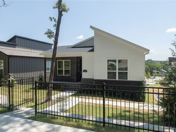 2934 N Old Wire Road , Fayetteville, AR 72703
