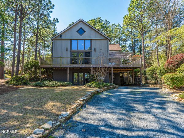 19 Shenecossett Lane, Pinehurst, NC 28374