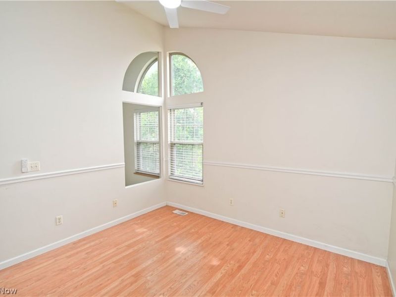 325 S Linden Court, Warren, OH 44484 Photo 20