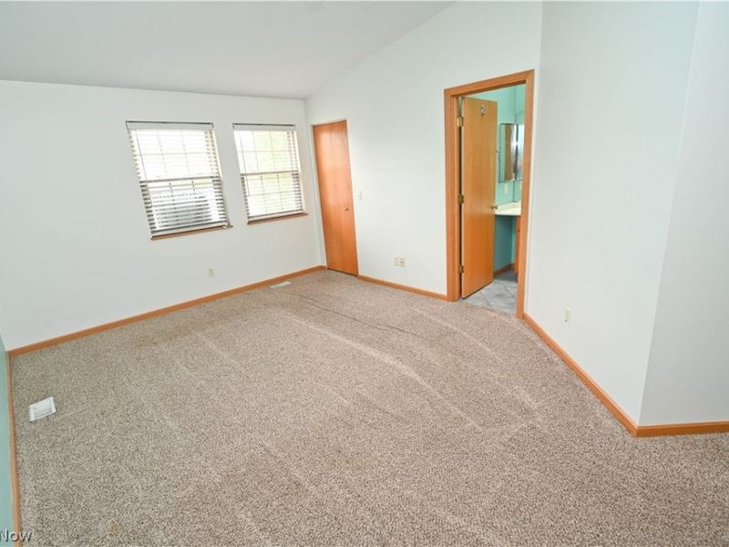 325 S Linden Court, Warren, OH 44484 Photo 24