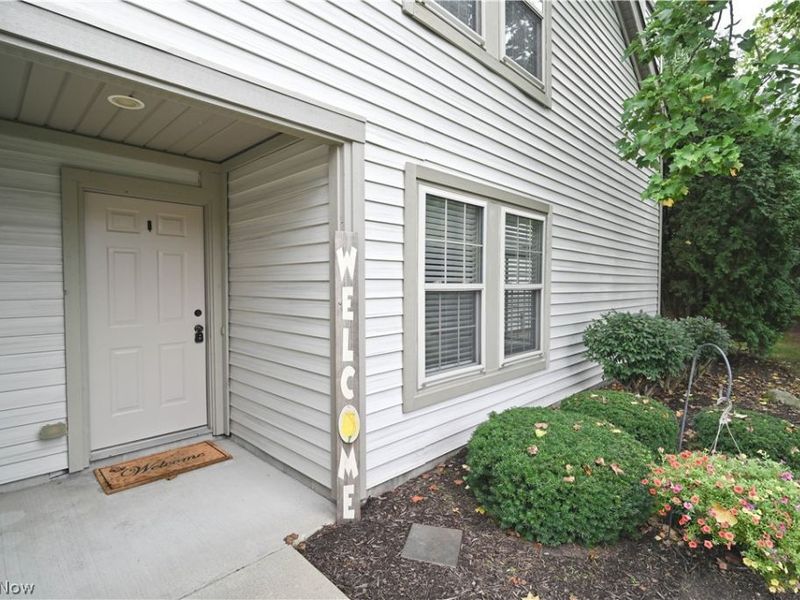 325 S Linden Court, Warren, OH 44484 Photo 3