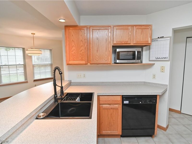 325 S Linden Court, Warren, OH 44484 Photo 7