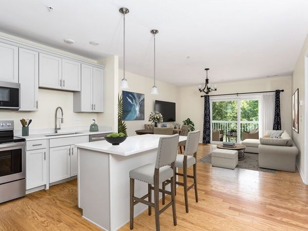 1211 Pennington Drive, Unit 1211, Walpole, MA 02081