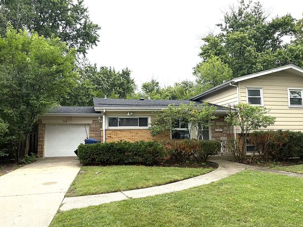 146 Millbrook Lane , Wilmette, IL 60091