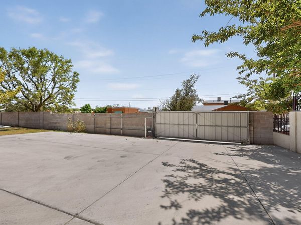 2401 Broadway Boulevard NE, Albuquerque, NM 87102