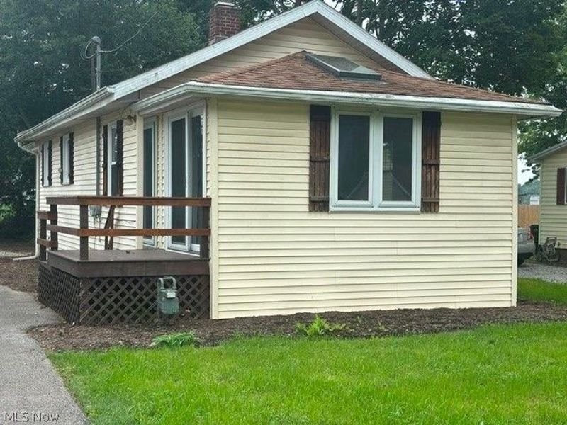 18061 Derr Avenue, Beloit, OH 44609 Photo 2